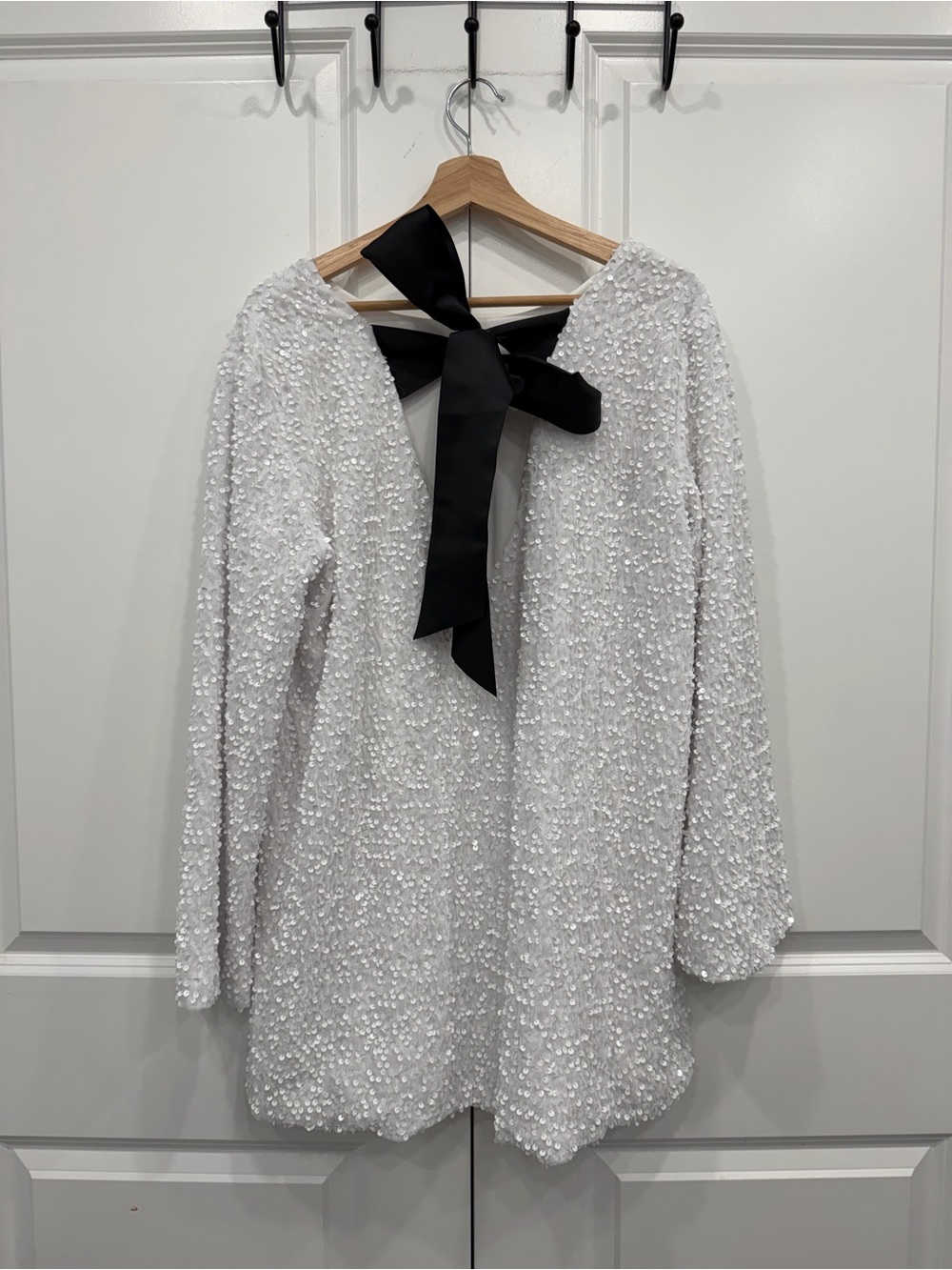 Elegant White Sequins Long-Sleeve Mini Dress Size Large - Picture 5 of 6